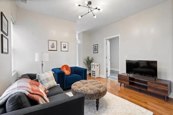 Apartment Perfect Pilsen Chicago