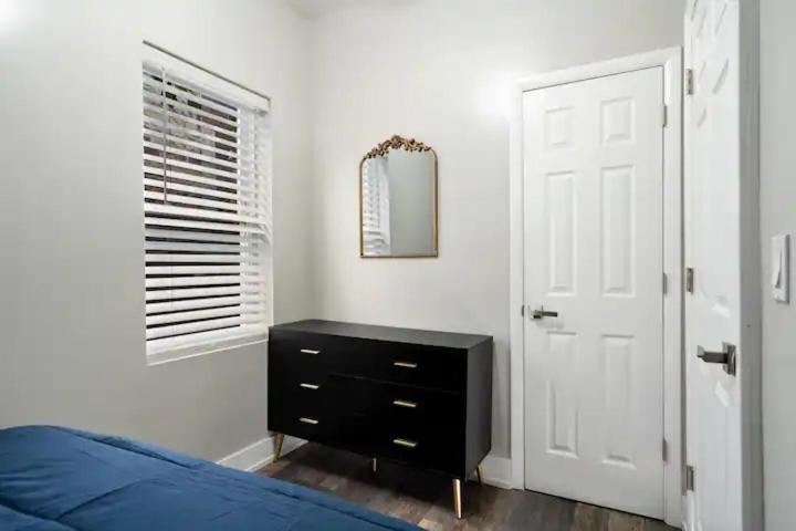 Apartment Perfect Pilsen Chicago