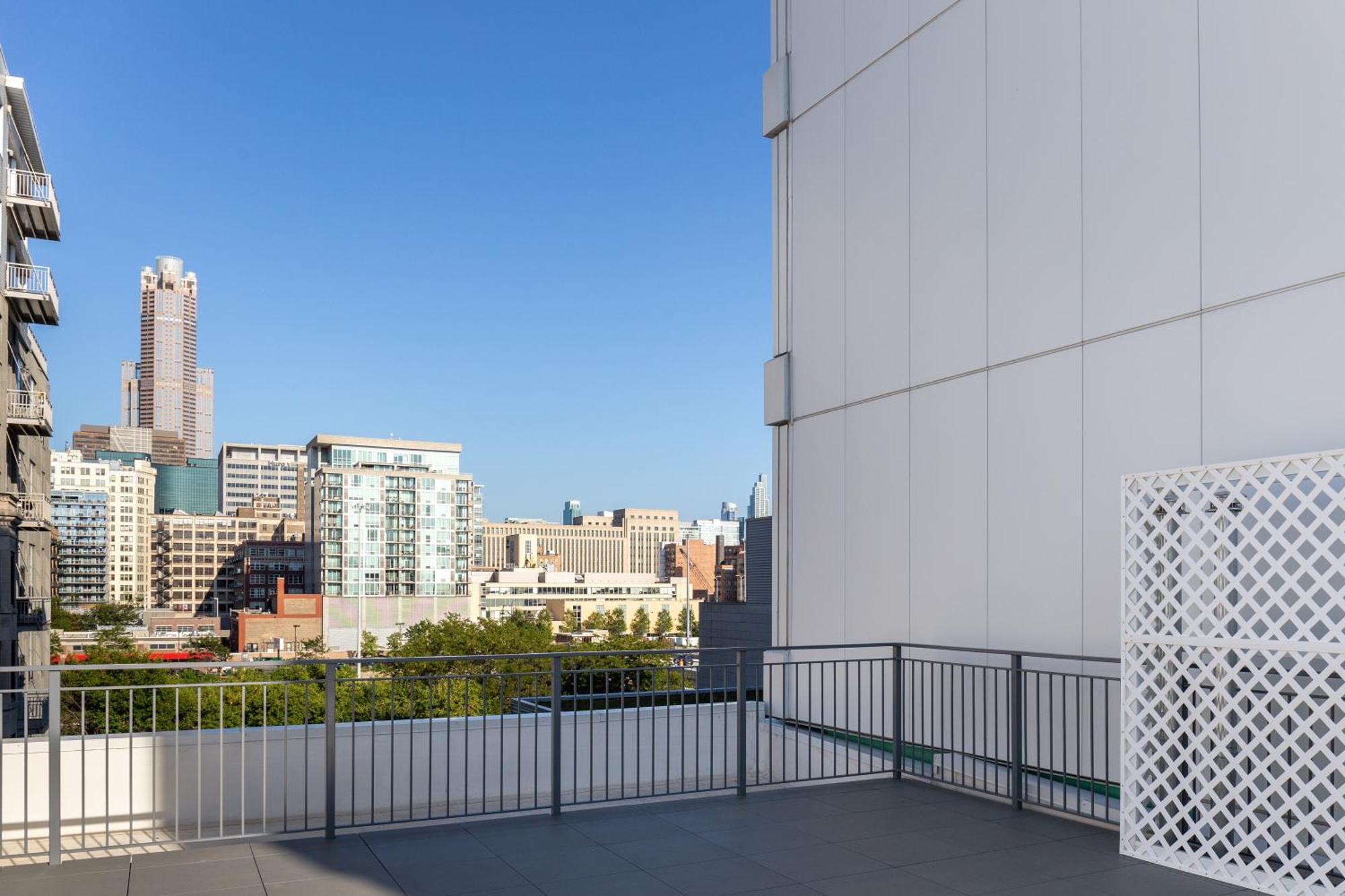 Sonder By Marriott Bonvoy Greektown Apartments Aparthotel Chicago