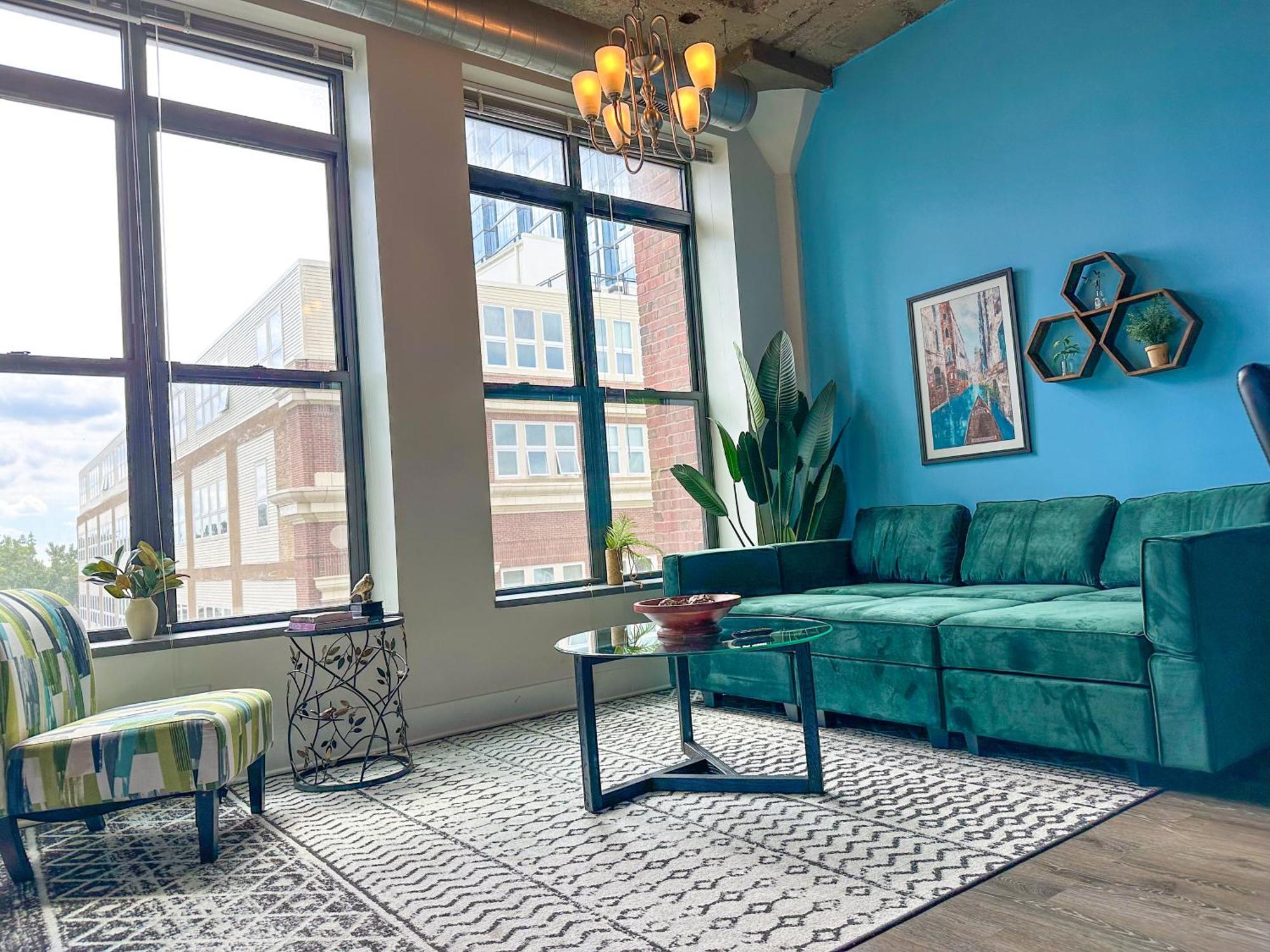 Apartment 2br Perfect For Convention And Business Trips Near Mccormick Place, Arena, Soldier Field And Grant Park *