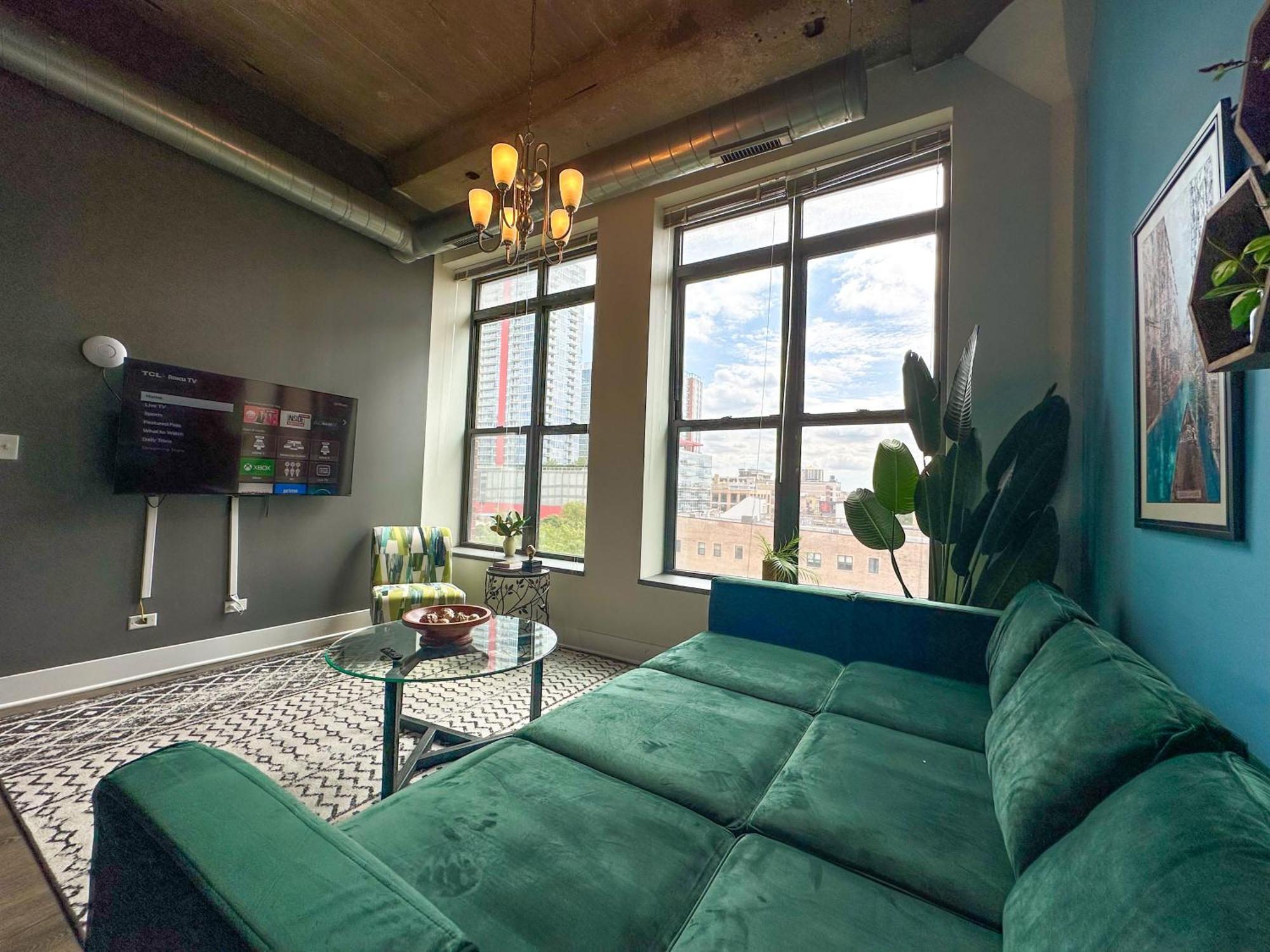 Chicago 2Br Suite Perfect For Convention And Business Trips Near Mccormick Place, Arena, Soldier Field And Grant Park Apartment Chicago
