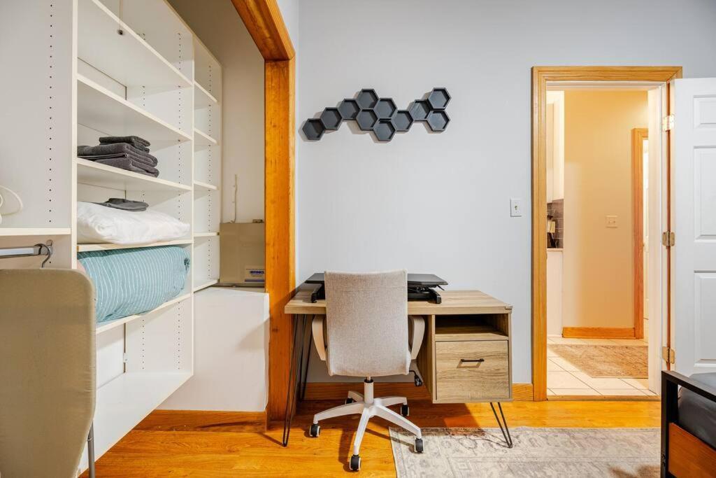Holiday home Wrigley 4br Home, Sleeps 10 Chicago