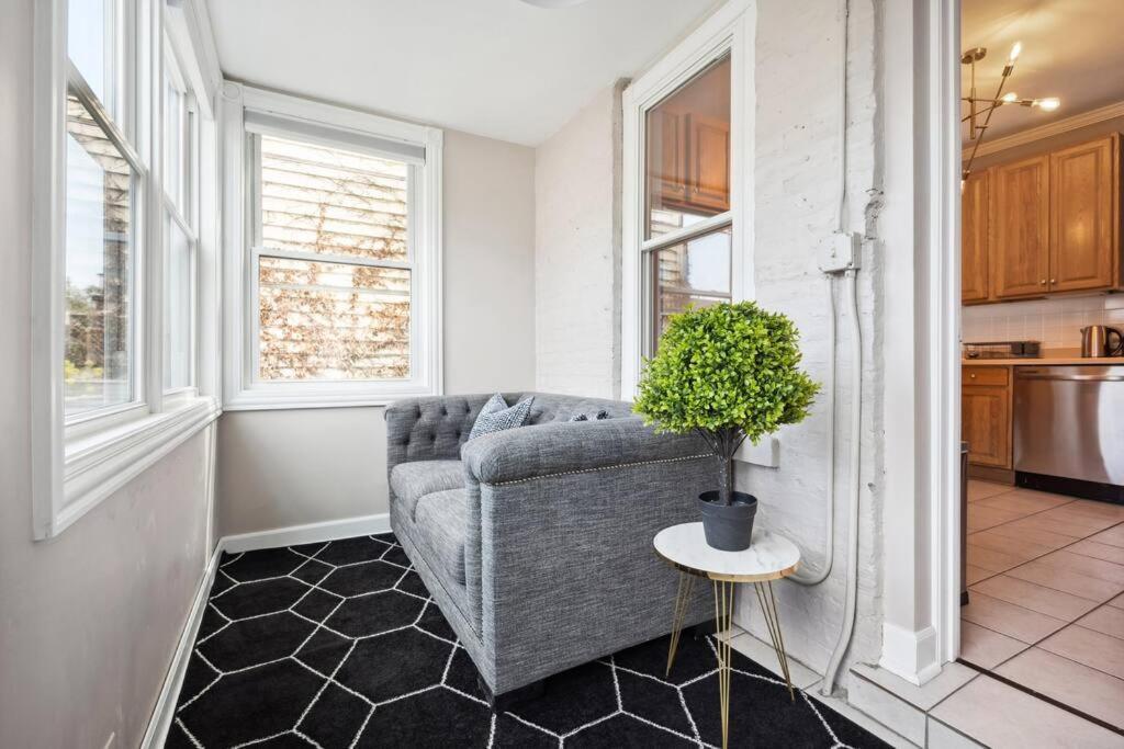 Wrigley 4br Home, Sleeps 10 Holiday home Chicago