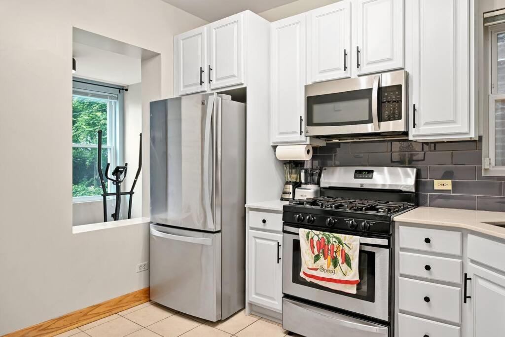 Wrigley 4br Home, Sleeps 10 Holiday home Chicago
