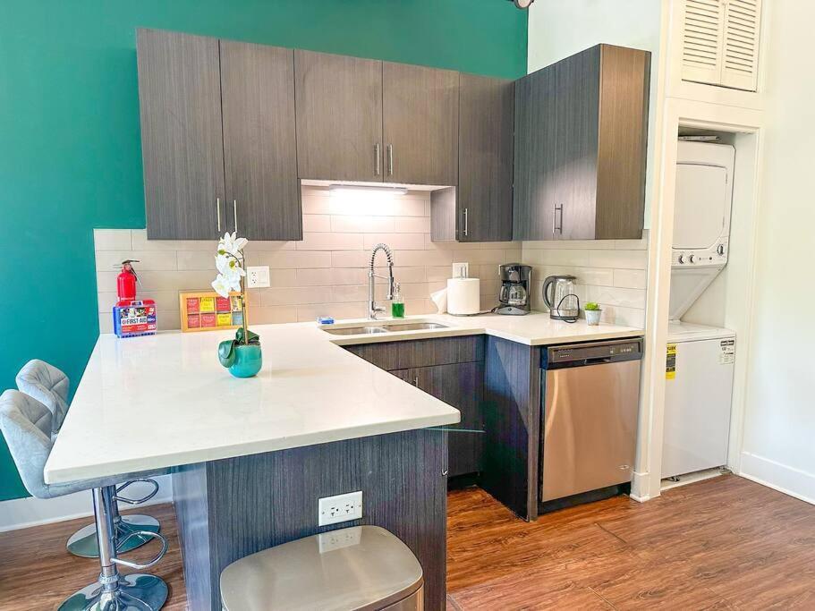Apartment South Loop 3br With Optional Parking Near Mccormick Place