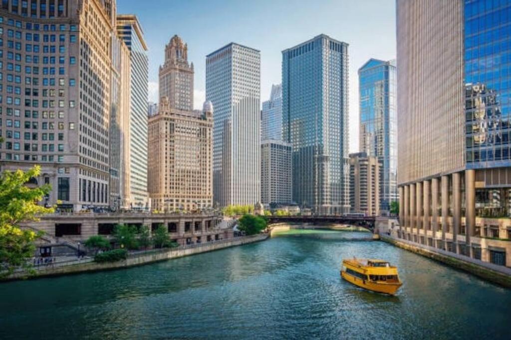 Cozy Retreat, Prime Location Near Loyola & Beach! Apartment *