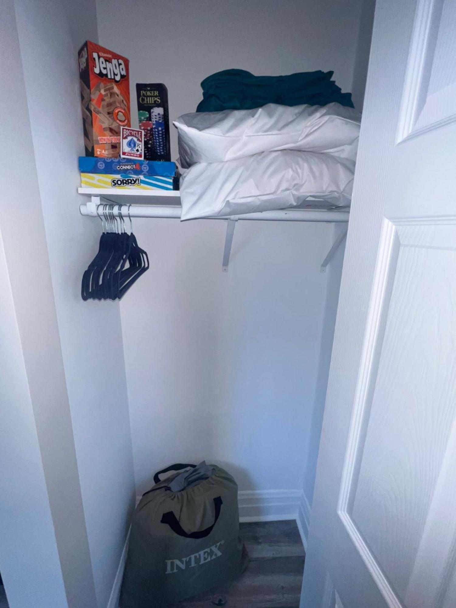 Apartment Cozy 10 Mins To Midway Airport & Downtown *
