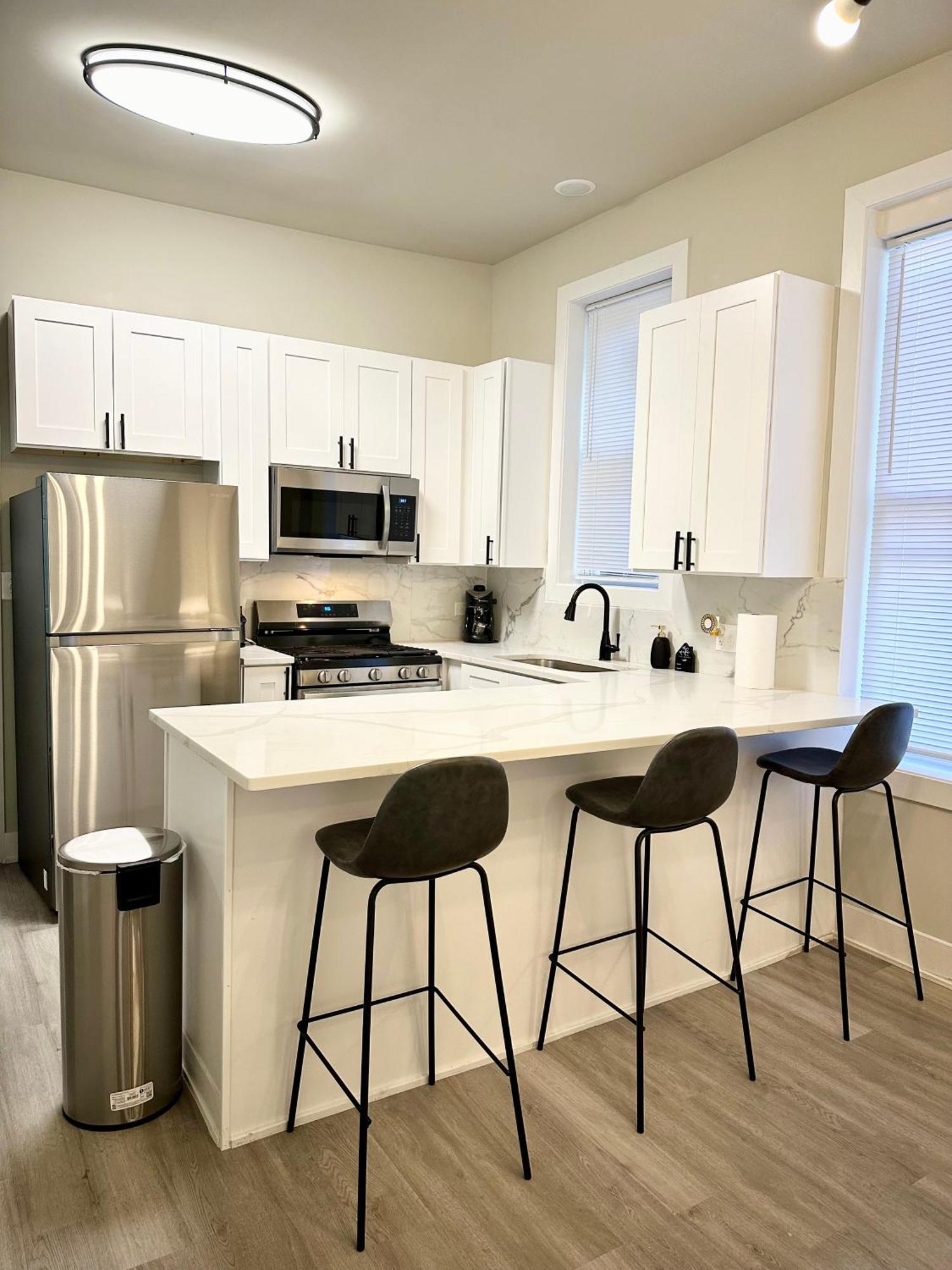 1r Cozy 1bd Near Downtown Chicago