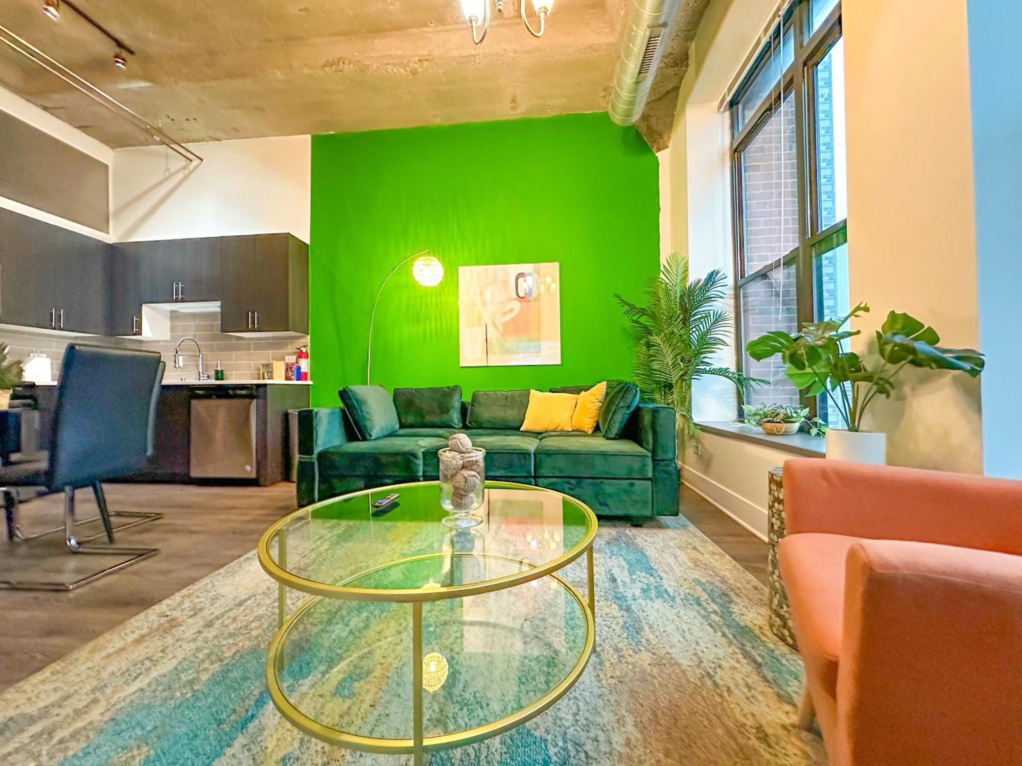 Cozy 2Br Chicago Apartment With Optional Parking And Gym Access Near Field Museum, Lakefront & Mccormick Place *
