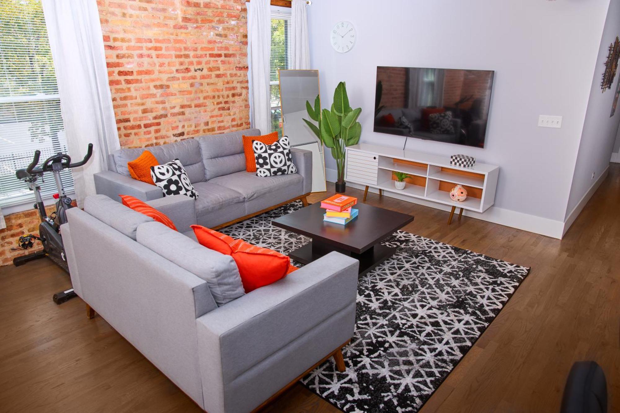 5mins From Downtown 2bd Fulton Market, Free Onsite Parking Chicago
