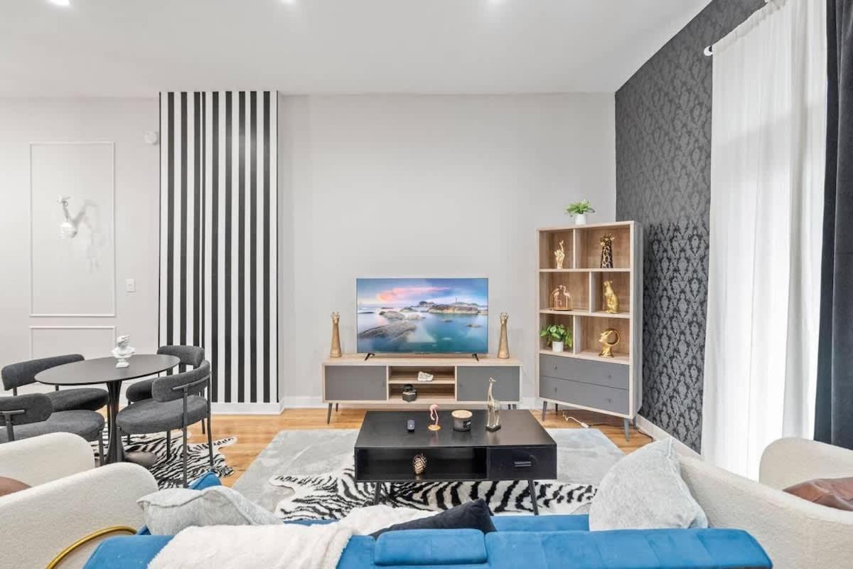 2 Bd 2 Ba Bucktown Safari Flat Apartment Chicago