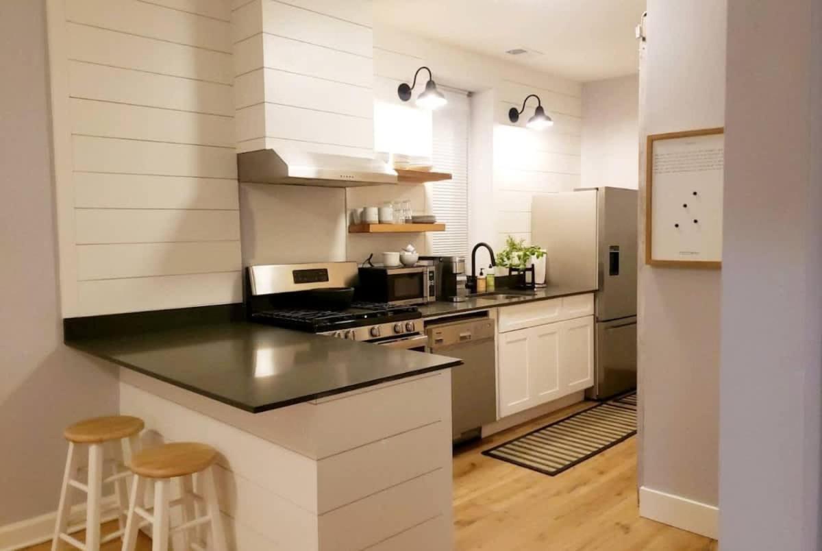 Appartement Modern 2br With Patio & Cozy Space *