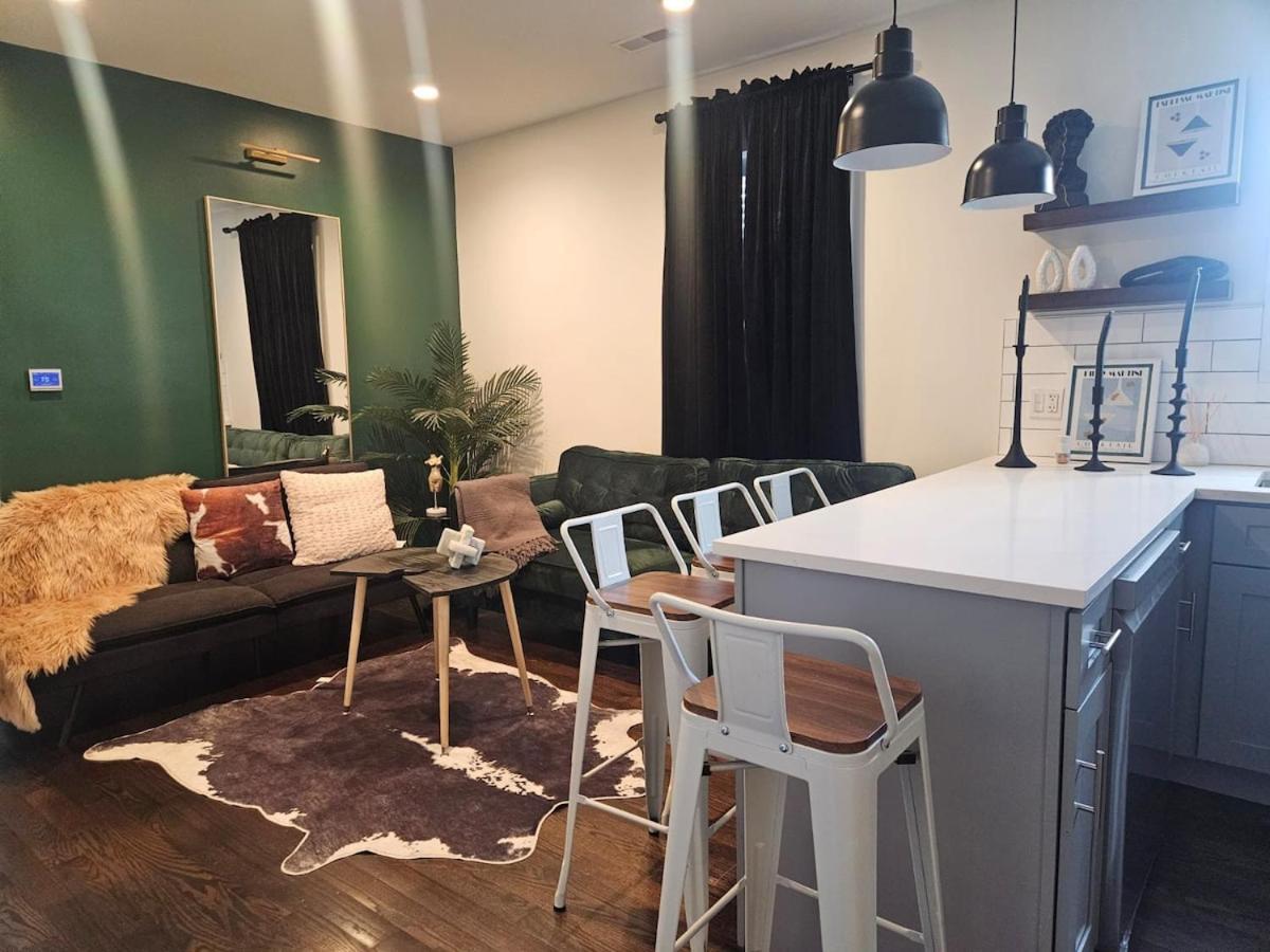 The Retreat Just 10 Mins From Bulls Arena * Chicago