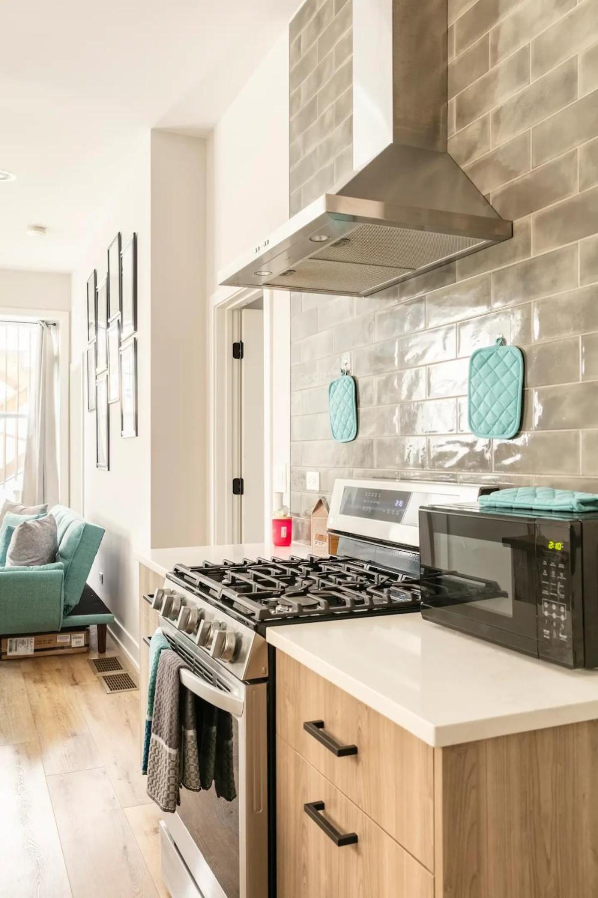 Chic Fully Furnished Appartement