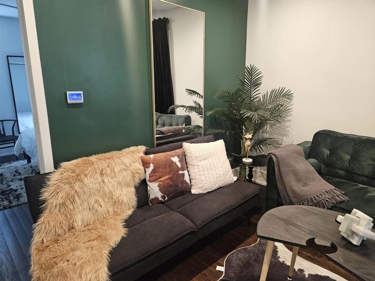 Holiday home The Retreat Just 10 Mins From Bulls Arena