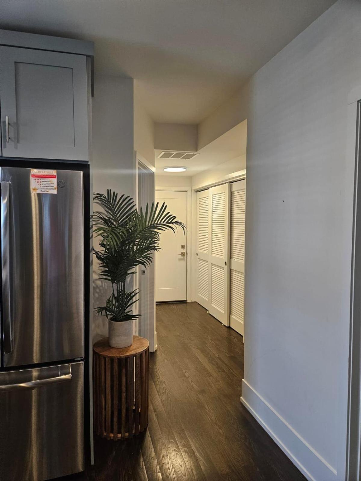 Holiday home The Retreat Just 10 Mins From Bulls Arena Chicago