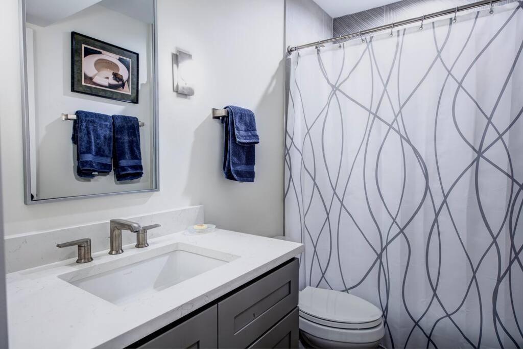Stylish 2br Stunner In Unbeatable Location