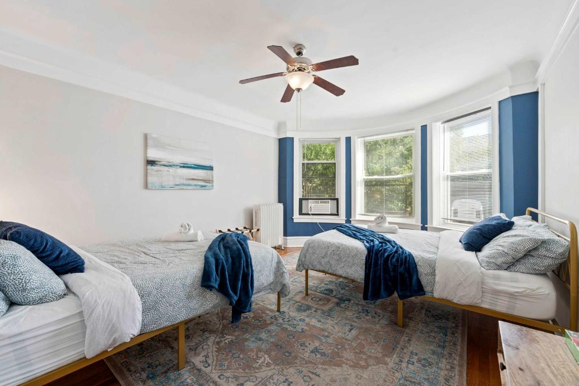 Skyline Escape Apartment *