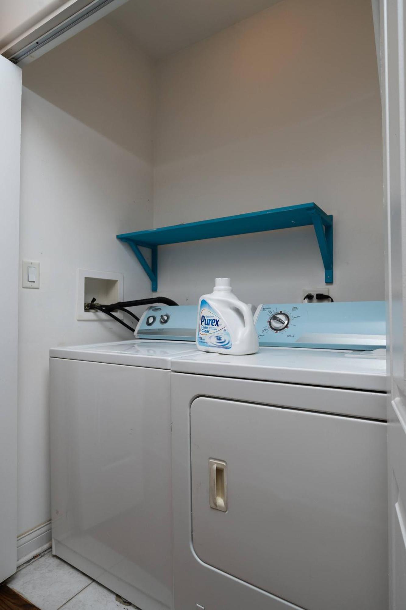 Logan Square Penthouse S3 - With Parking And Patio *