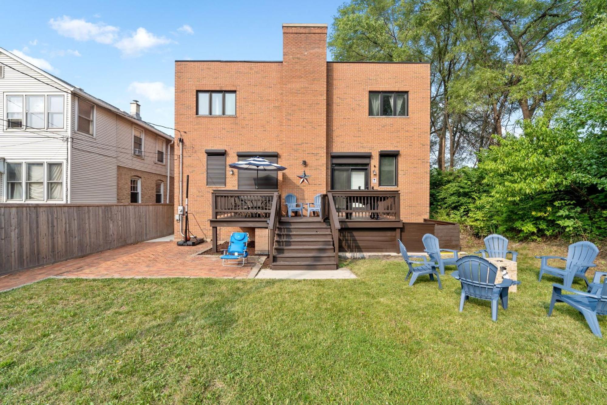 Spacious Luxury Retreat 8 Bed Oasis With 6 Baths Holiday home