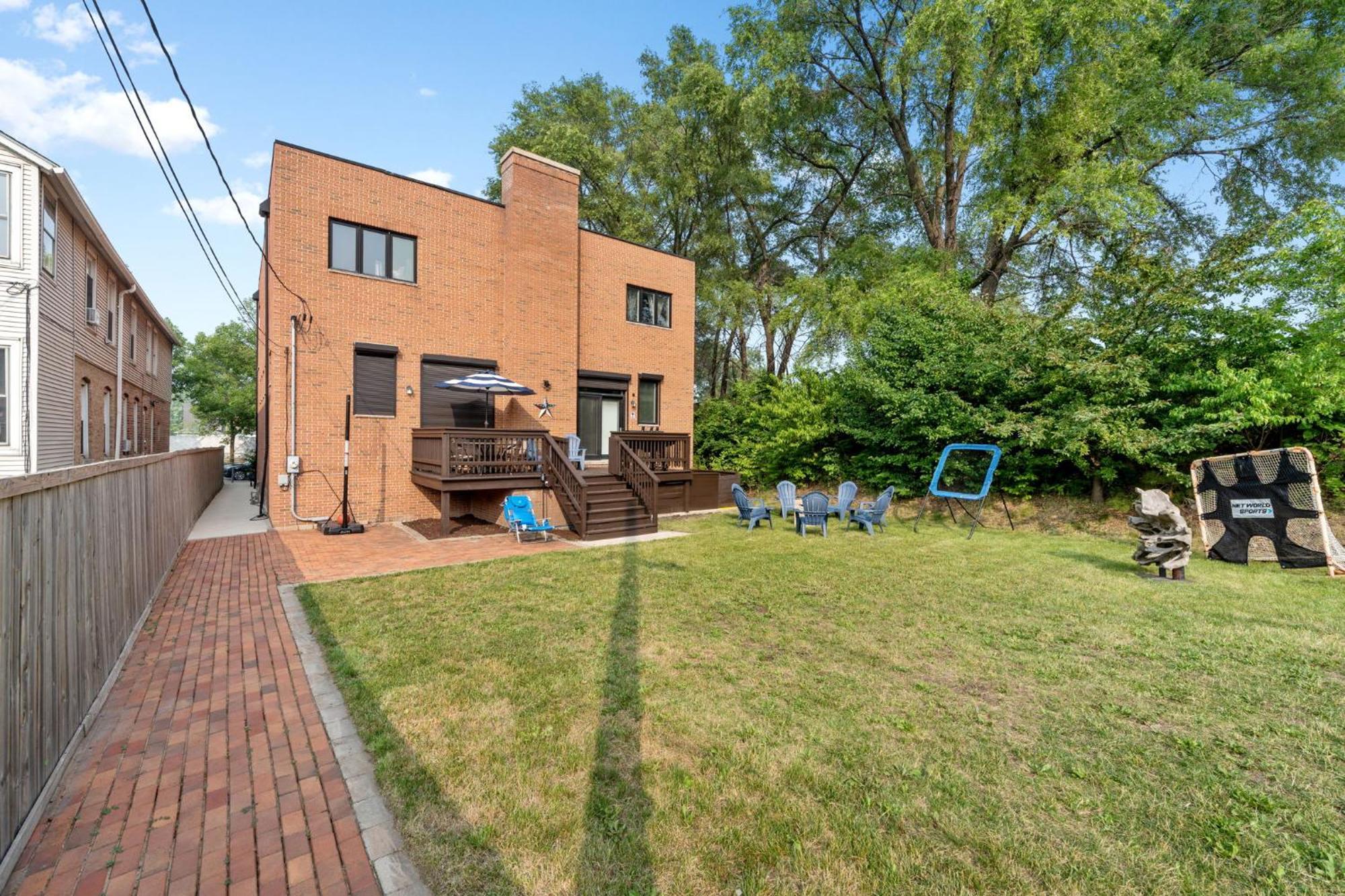 Holiday home Spacious Luxury Retreat 8 Bed Oasis With 6 Baths