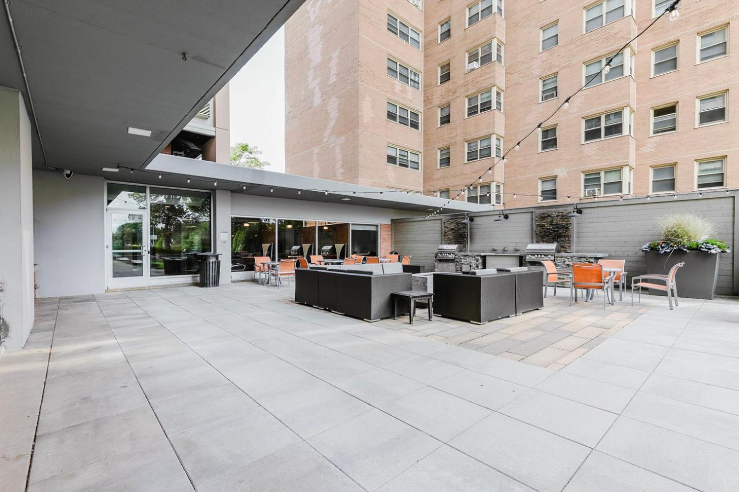 Blueground Edgewater Gym Lounge Wd Chi-1106 Apartment