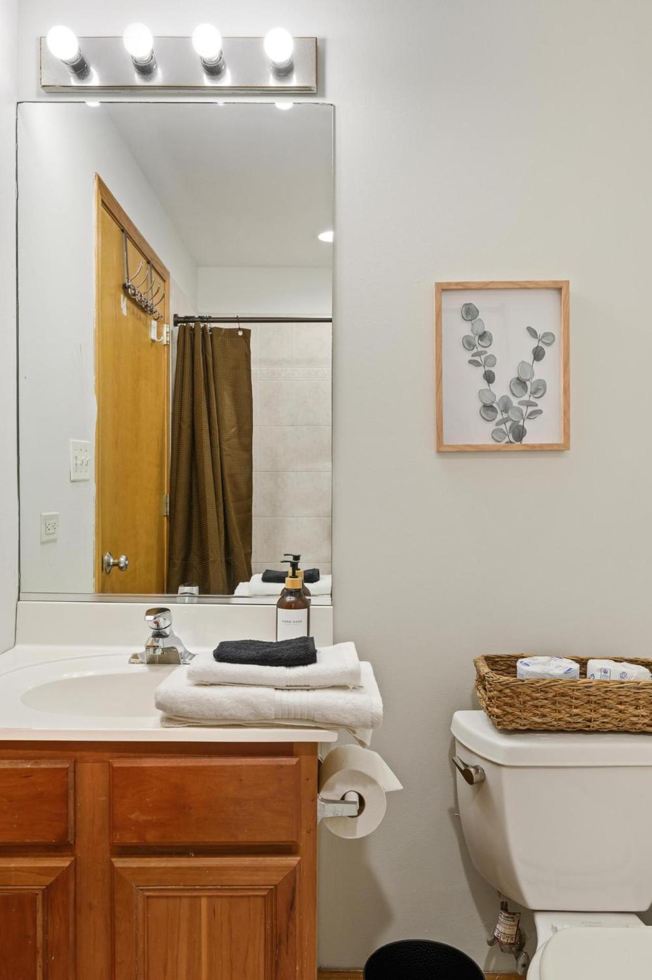 Apartamento Designer Billiards Private Patio 1 Parking