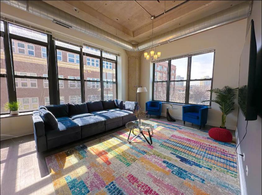 Family Friendly Spacious 3Br Suite Sleeps Up To 10 Guests With Optional Parking And Gym Access Near Mccormick Place And Soldier Field * Chicago