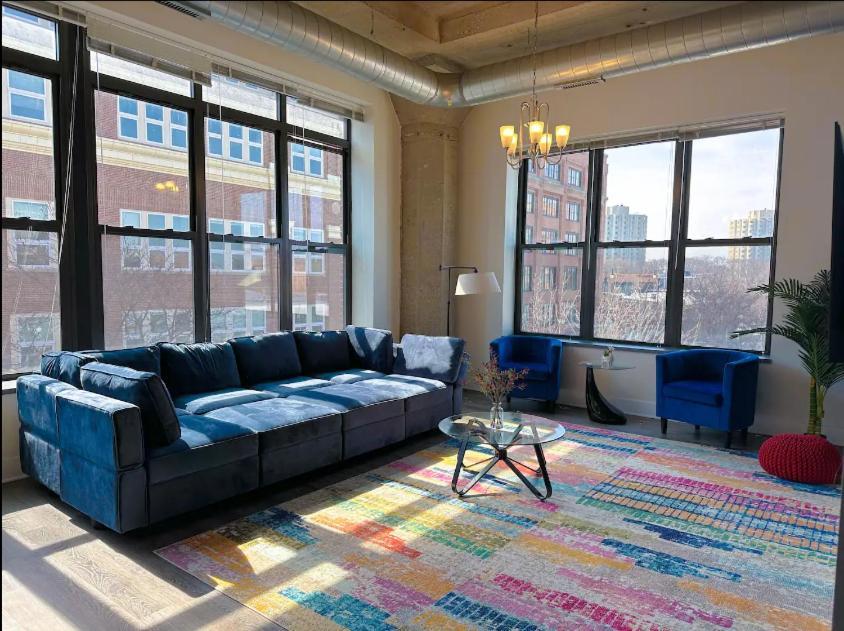 Apartment Family Friendly Spacious 3Br Suite Sleeps Up To 10 Guests With Optional Parking And Gym Access Near Mccormick Place And Soldier Field
