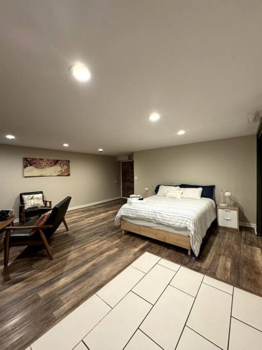 Apartment Oldtown Stylish Cute Chicago