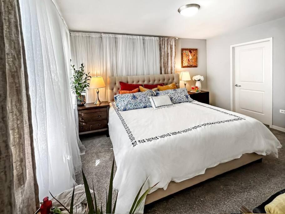 Goldcoast King Bed Garage Netflix Pingpong Pets Ok Villa *