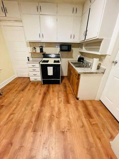 Apartment Exquisite Rogers Park 1 Bedroom, 1 Bath Near Evanston *