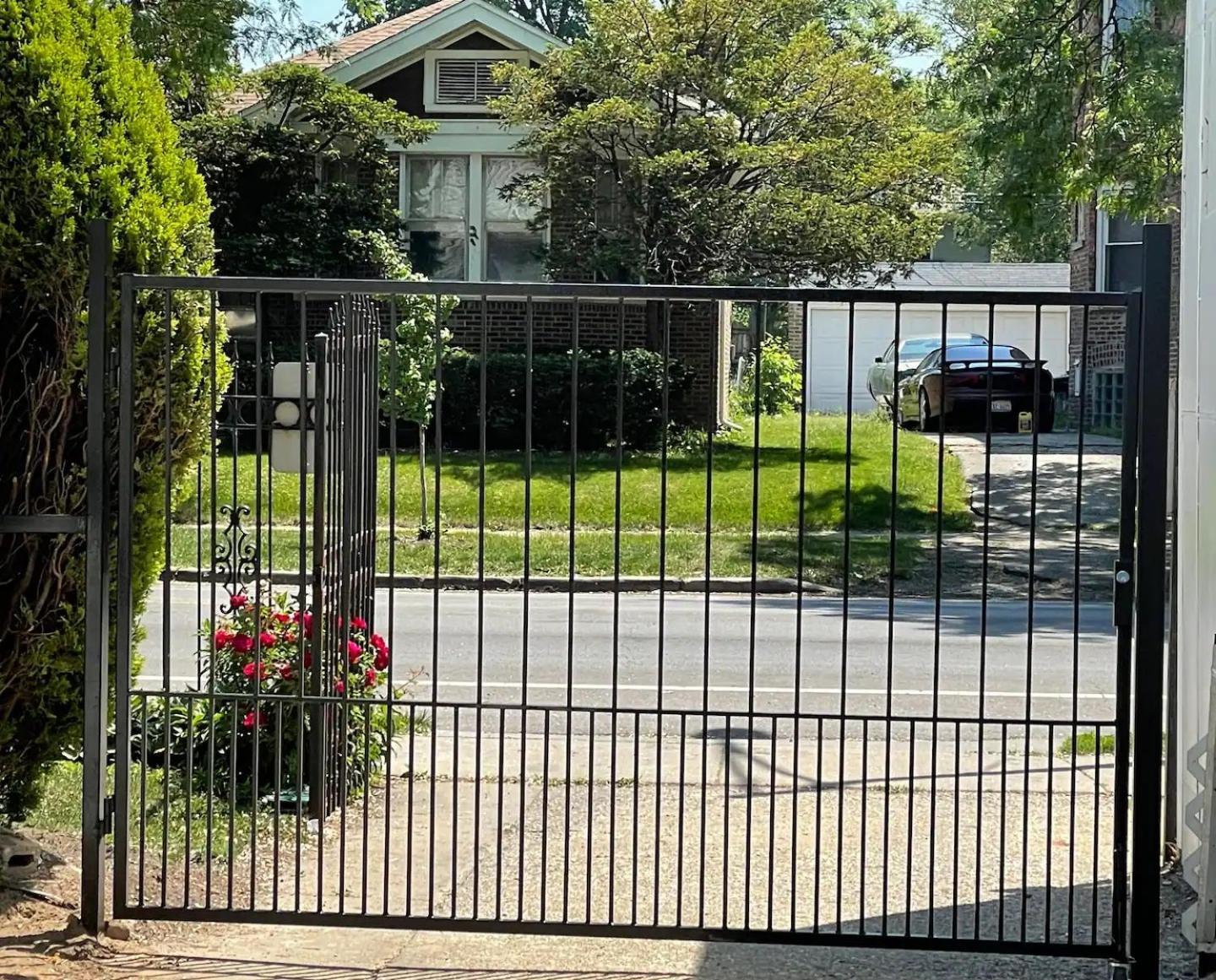 Apartment Exquisite Rogers Park 1 Bedroom, 1 Bath Near Evanston Chicago