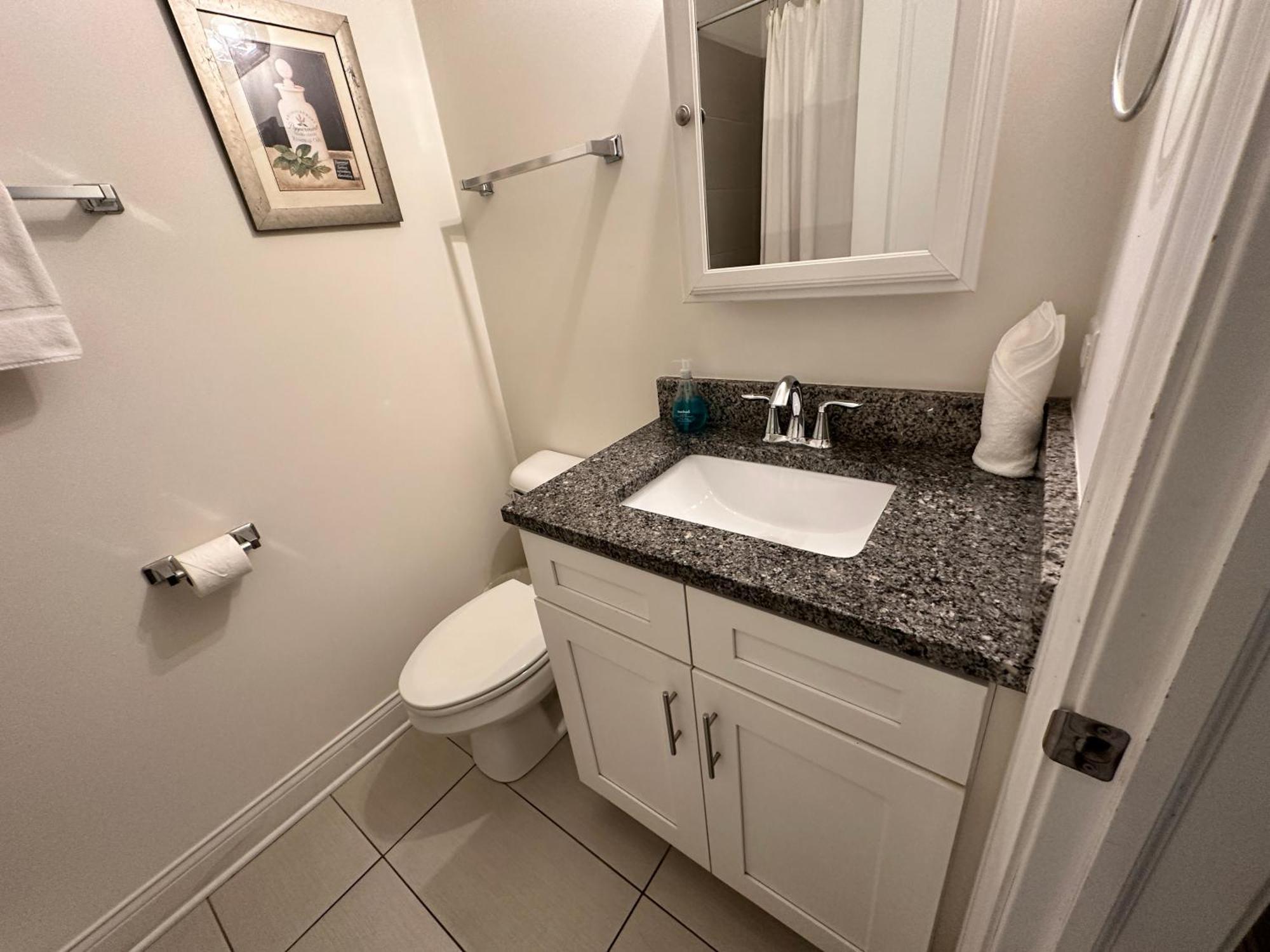 Holiday home Spacious West Town Oasis With Parking! *