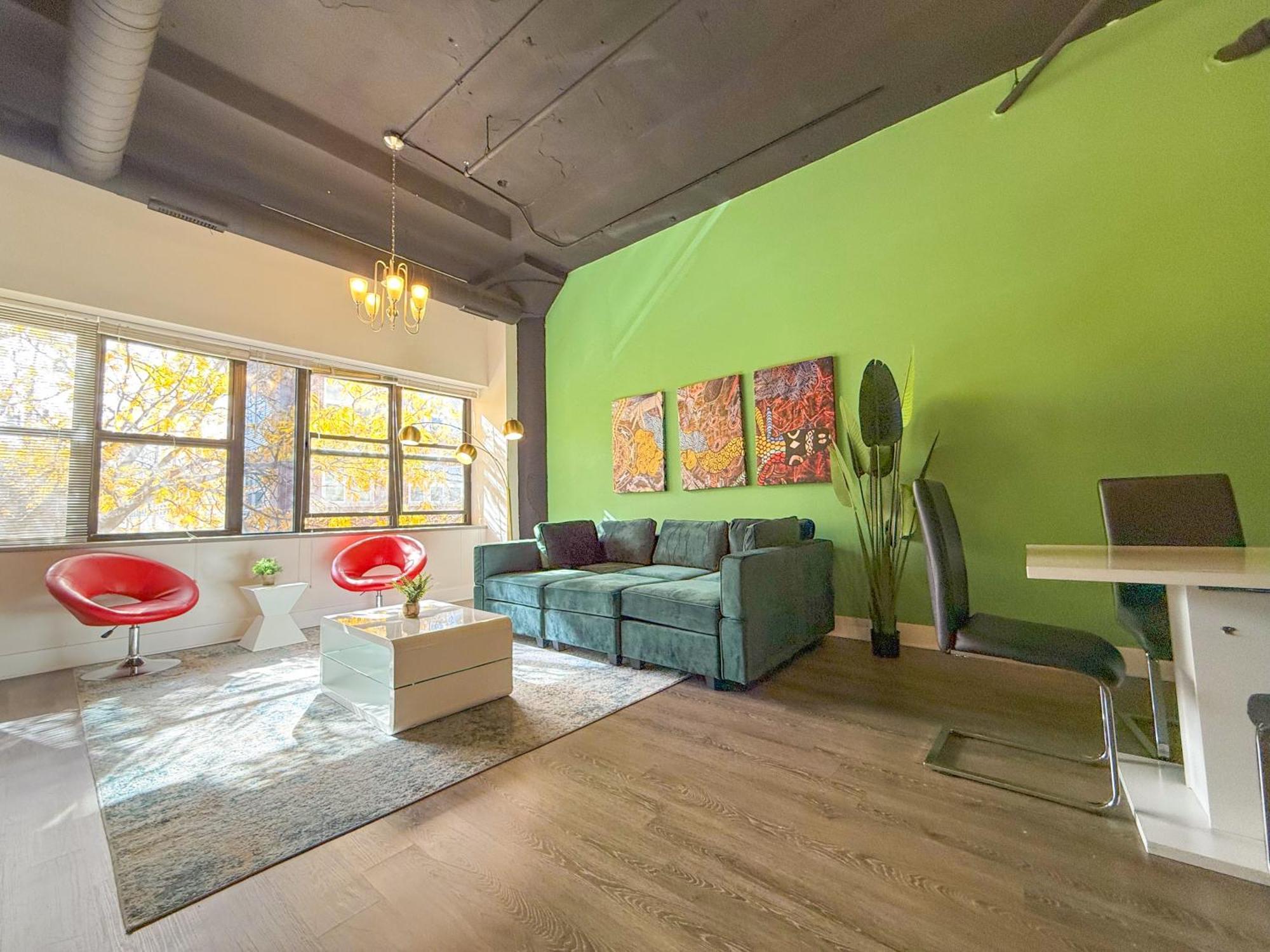 Ideal 3Br Business Or Leisure Rental In Chicago Fully Stocked Kitchen & Fast Internet With Optional Parking Near Soldier Field, Grant Park & Mccormick Place * Chicago