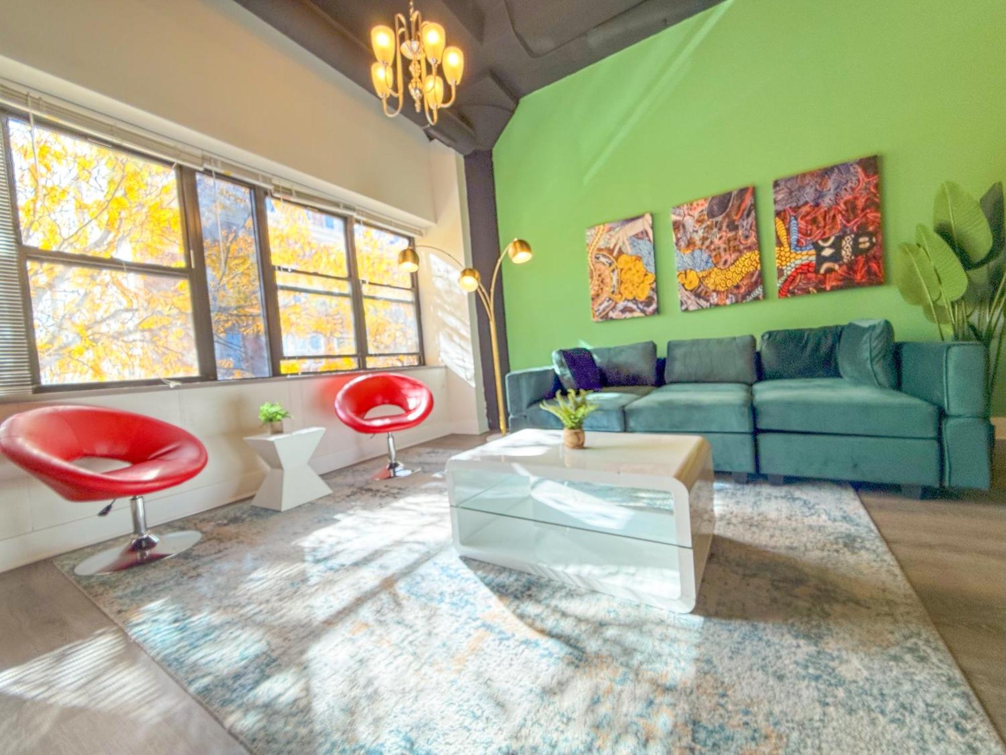 Ideal 3Br Business Or Leisure Rental In Chicago Fully Stocked Kitchen & Fast Internet With Optional Parking Near Soldier Field, Grant Park & Mccormick Place Apartment