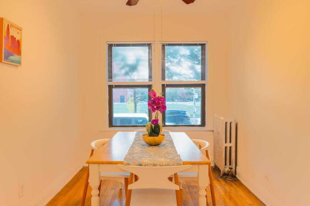 Hyde Park Chic 1br Prime Location Near Uchicago * Chicago