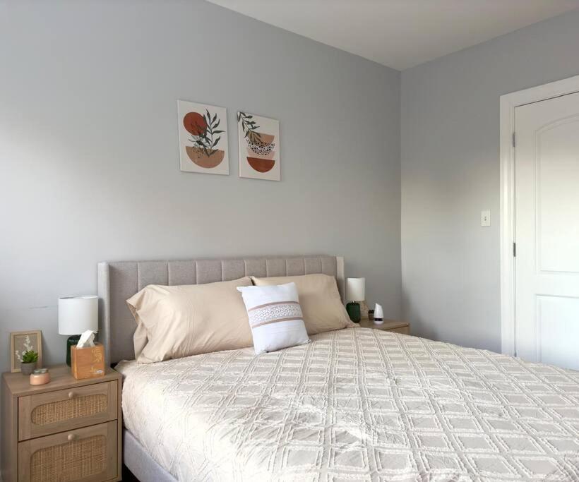 Apartment 1br Retreat Cozy & Inviting Near Loyola *