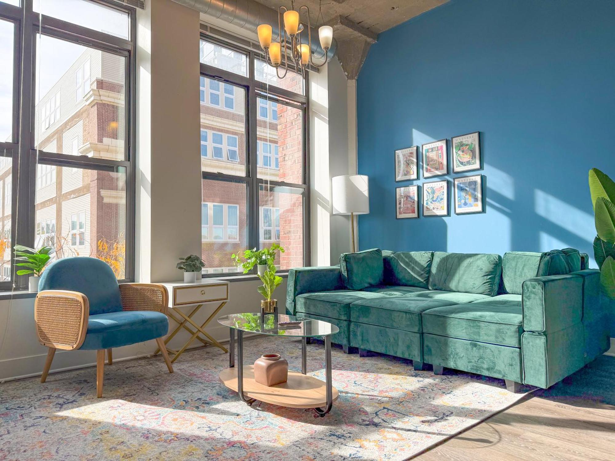 Mccormick Place Beautiful 2br With Optional Parking Sleeps Up To 8 Near Soldier Field, Grant Park And Lakefront Trail Chicago