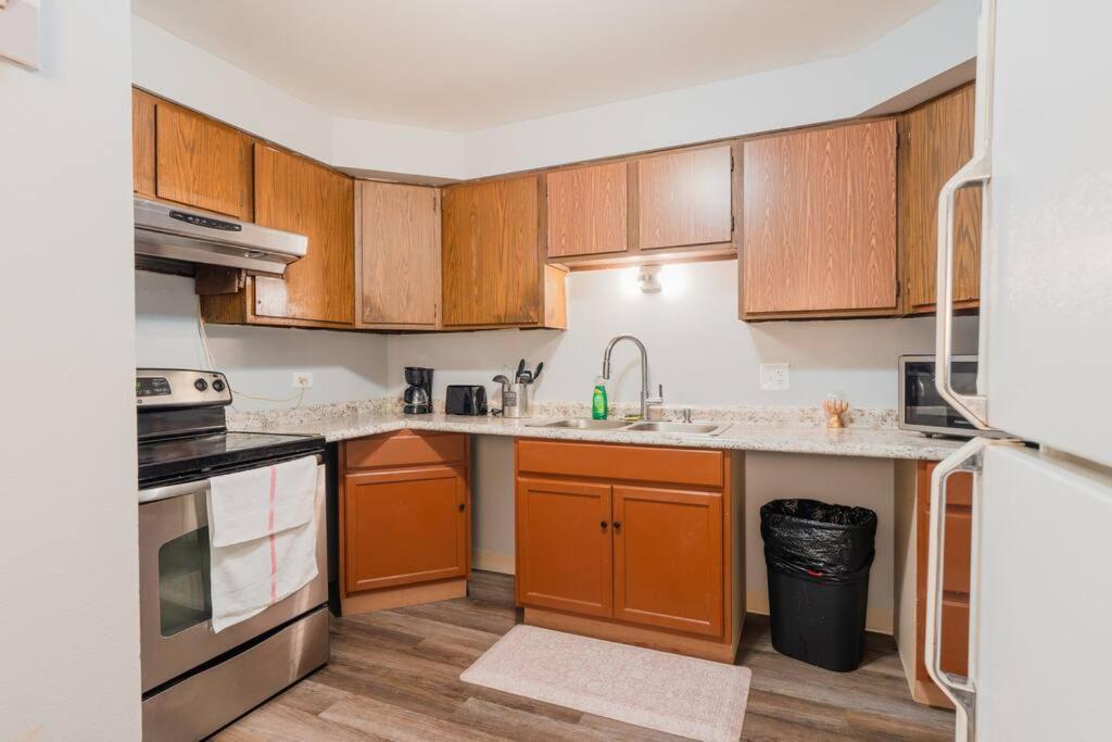 1br Gem In Prime, Vibrant Location Walk To Dining Apartment *