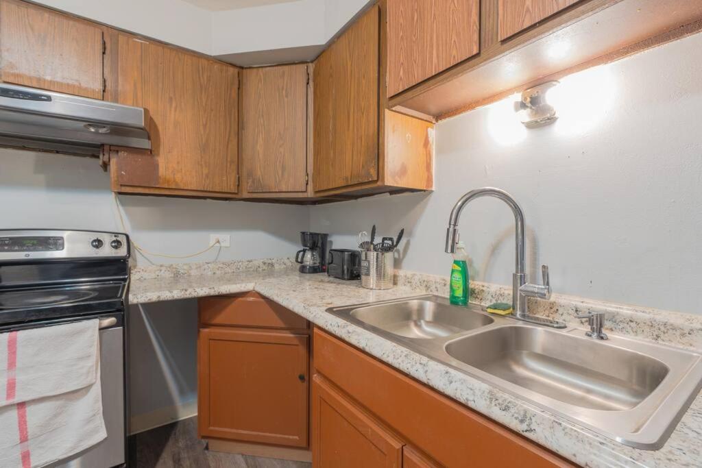 1br Gem In Prime, Vibrant Location Walk To Dining * Chicago
