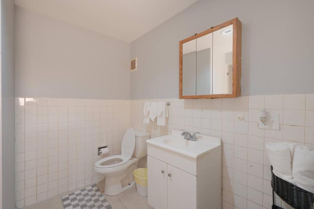 1br Gem In Prime, Vibrant Location Walk To Dining * Chicago