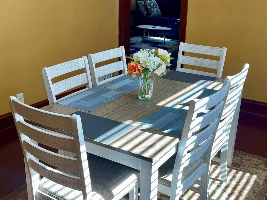 Apartamento Cozy, Spacious Self-checkin In I Car Available Chicago