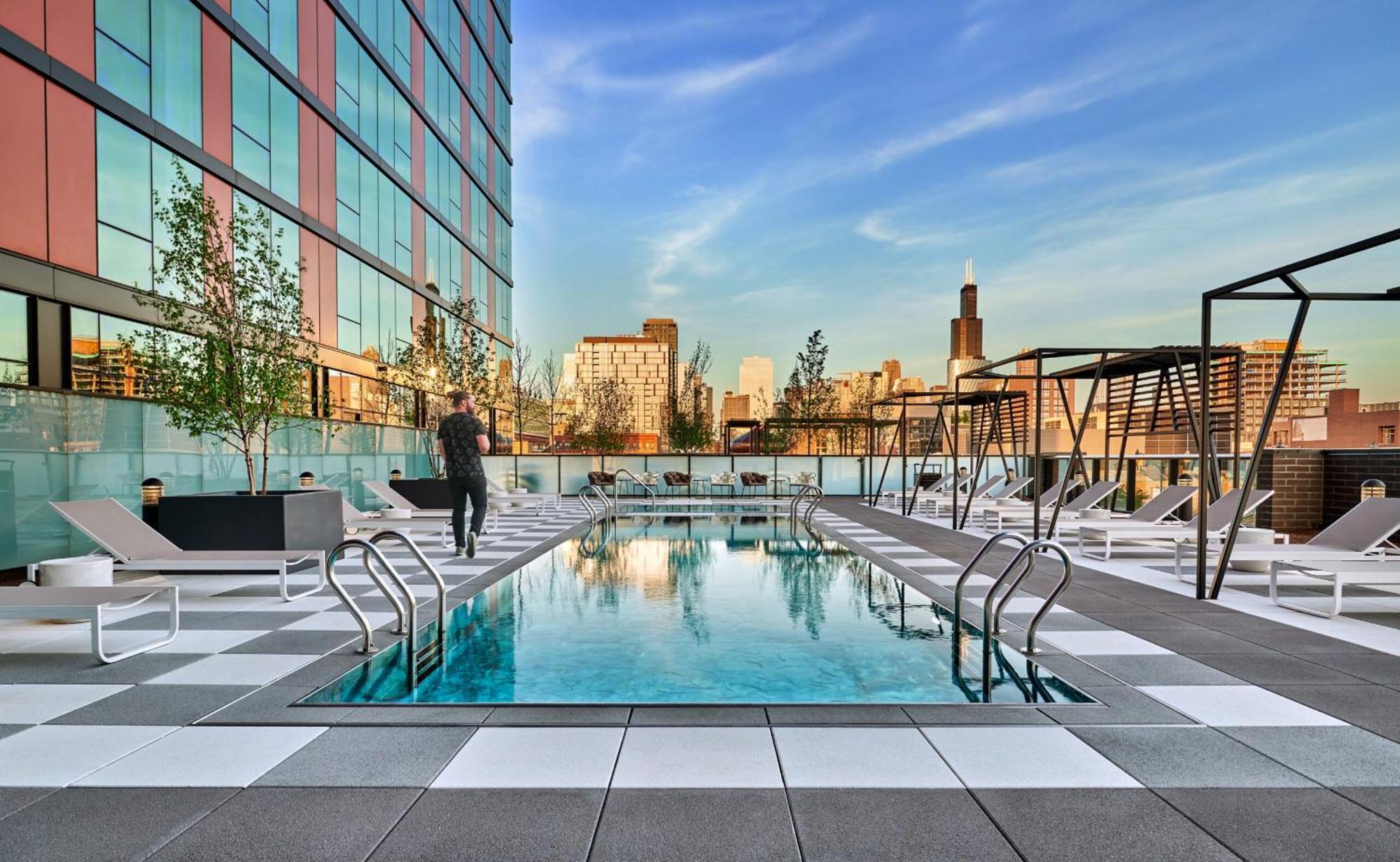 Sophisticated 3br - New Modern And Luxurious