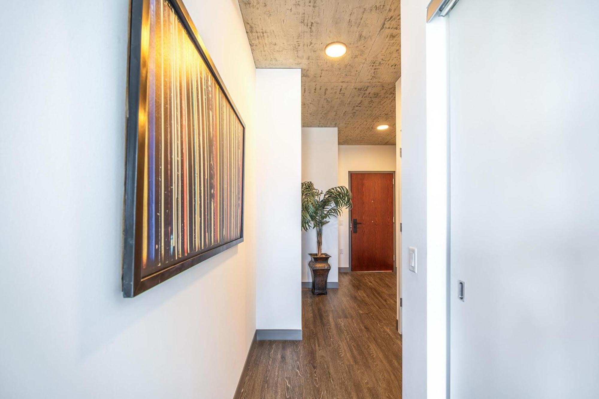 Freshly Minted 2br - Elegance & Comfort In