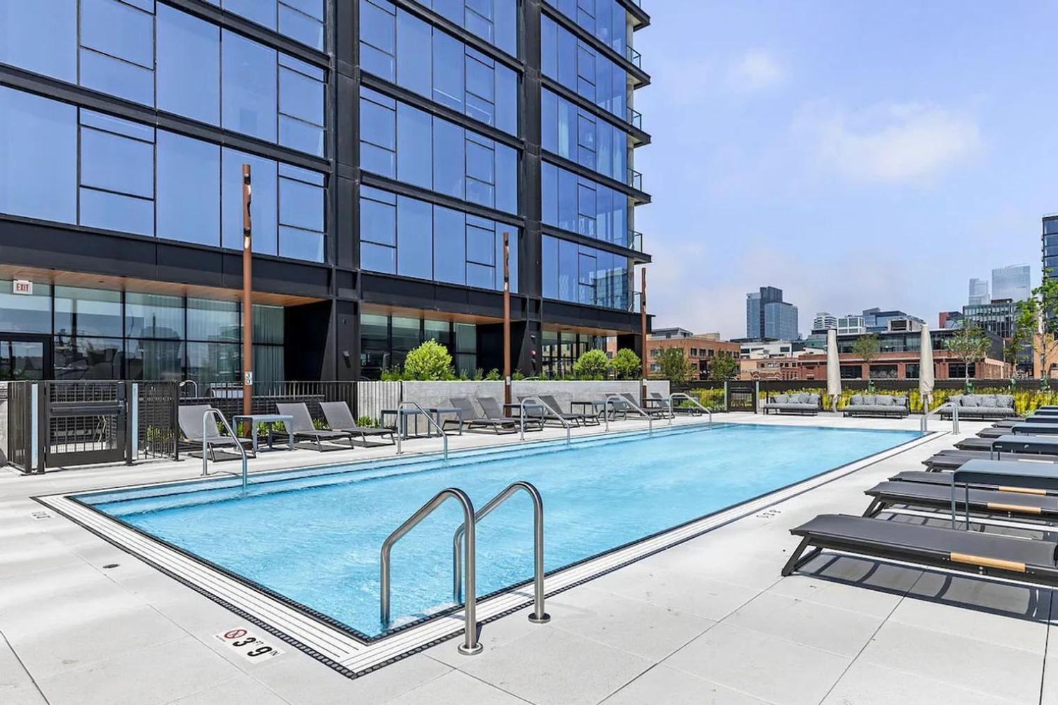 Blueground W Loop Wd Gym Biz Center Chi-1103 Apartment *