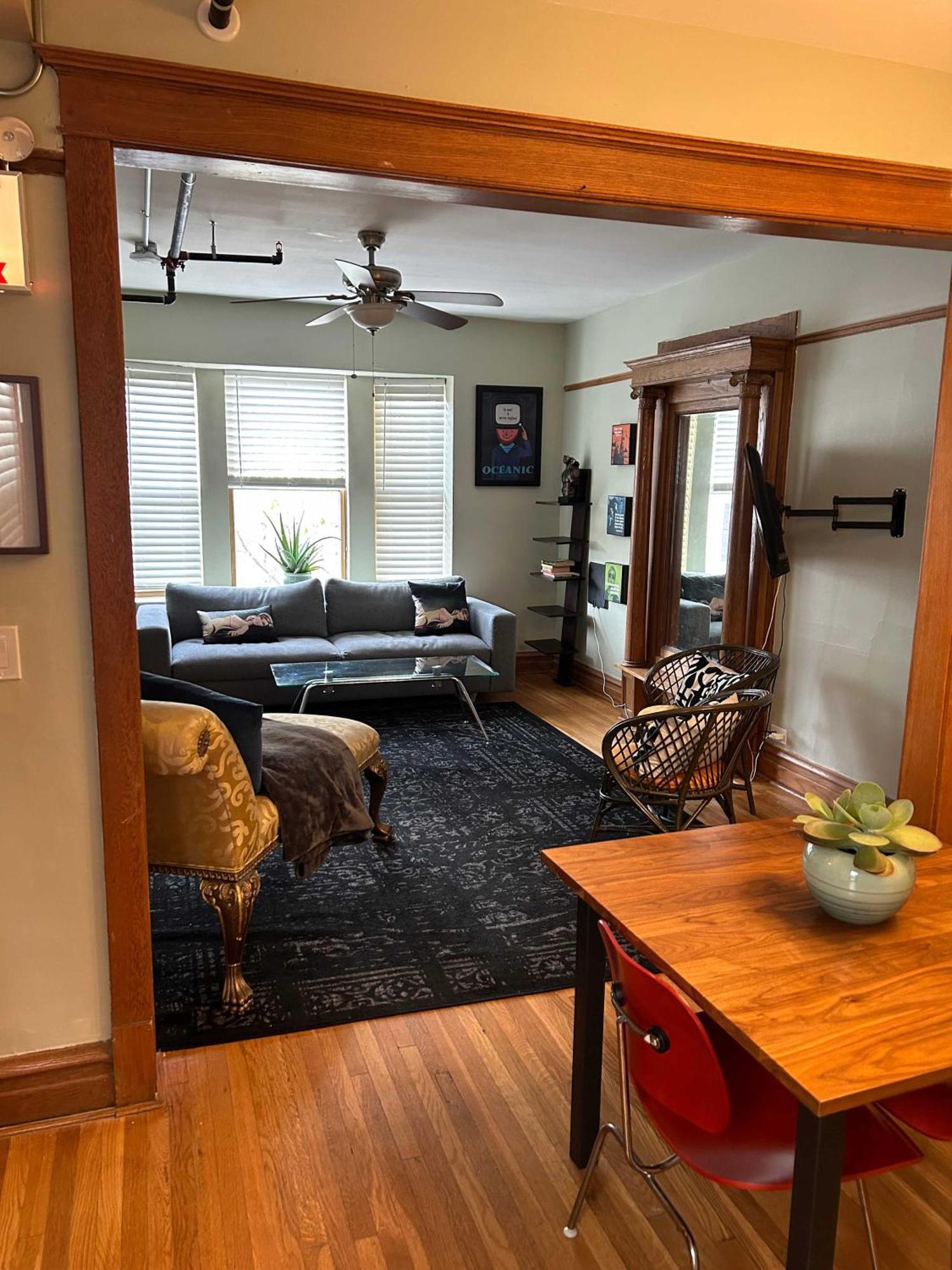 Private With Shared Bathrooms Bed & Breakfast Chicago