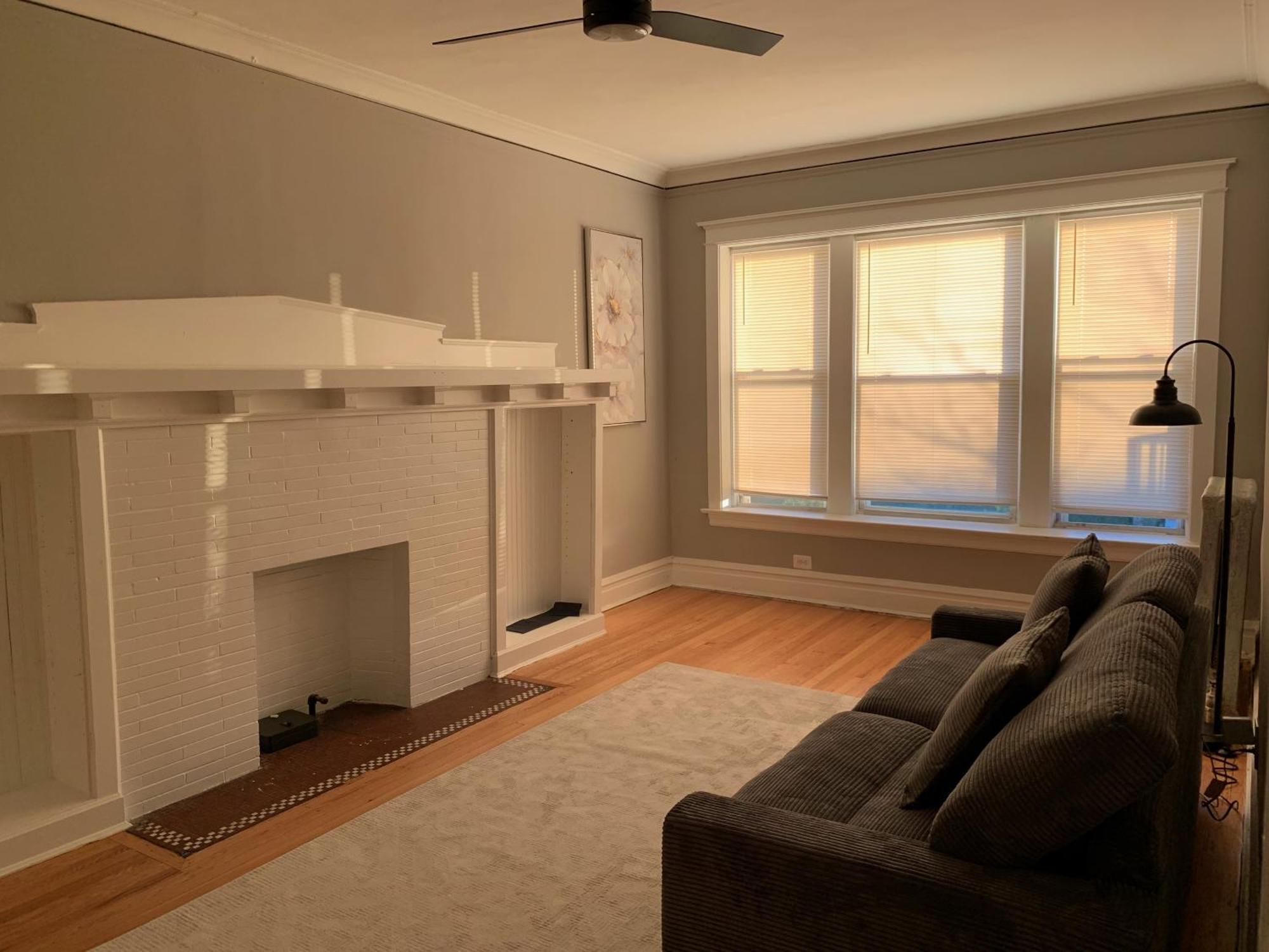 Apartment Entire With Private Balcony