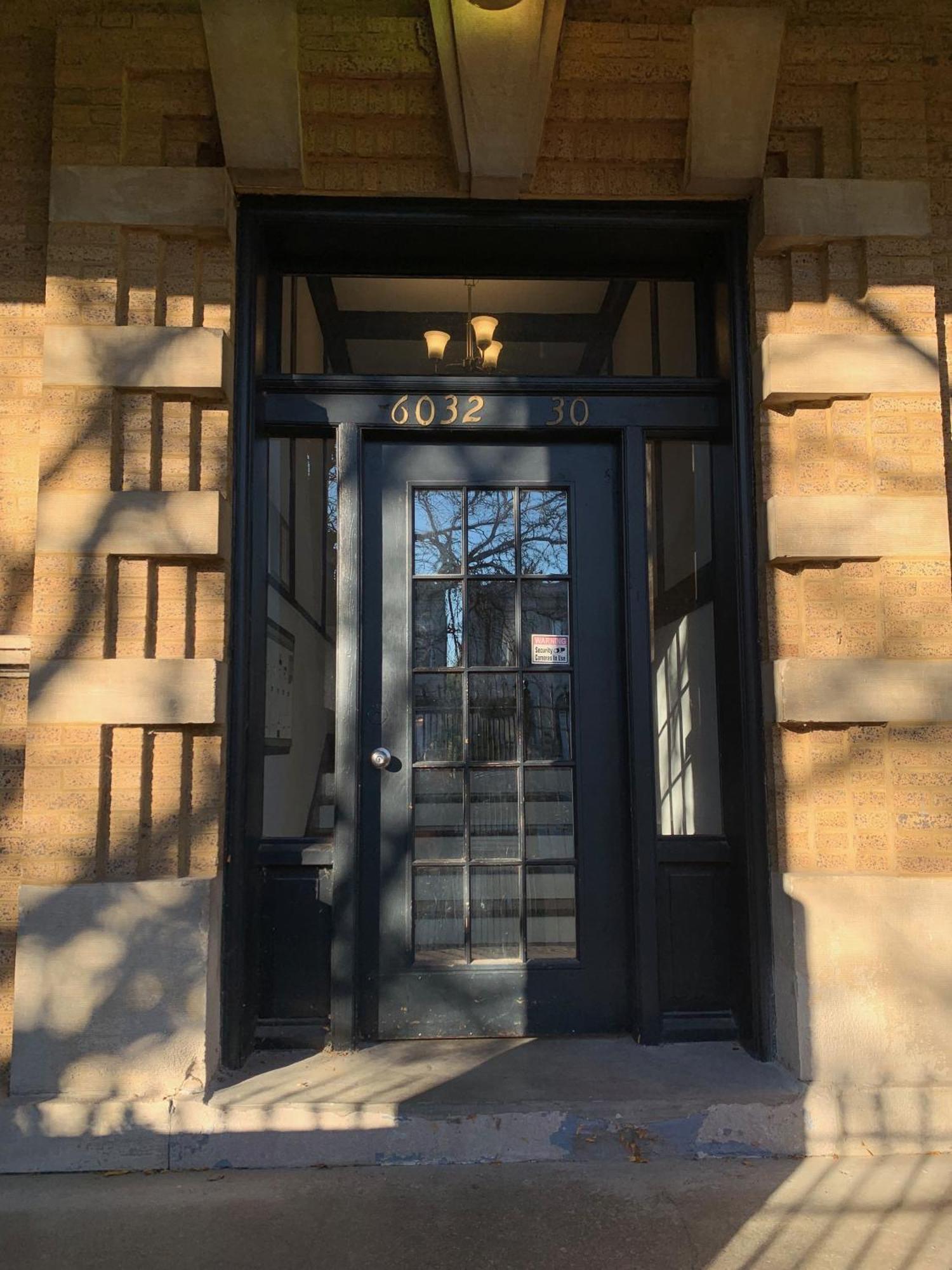 Apartment Entire With Private Balcony *