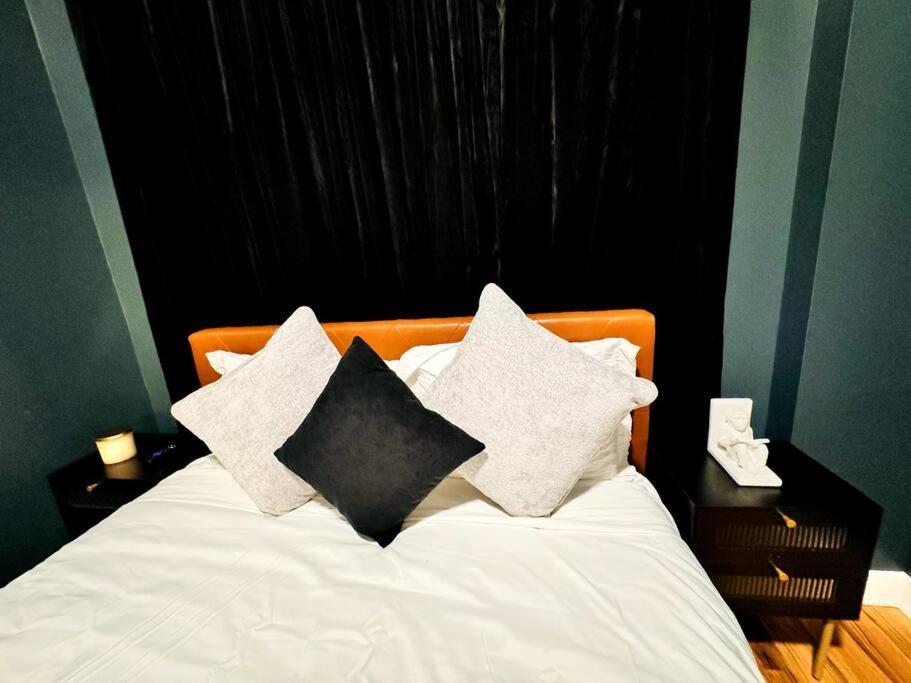 Apartment Chic Safari Haven - 2 Bd\2 Ba - Sleeps 8